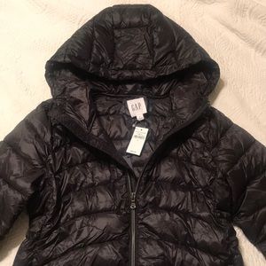 GAP Black puffer jacket